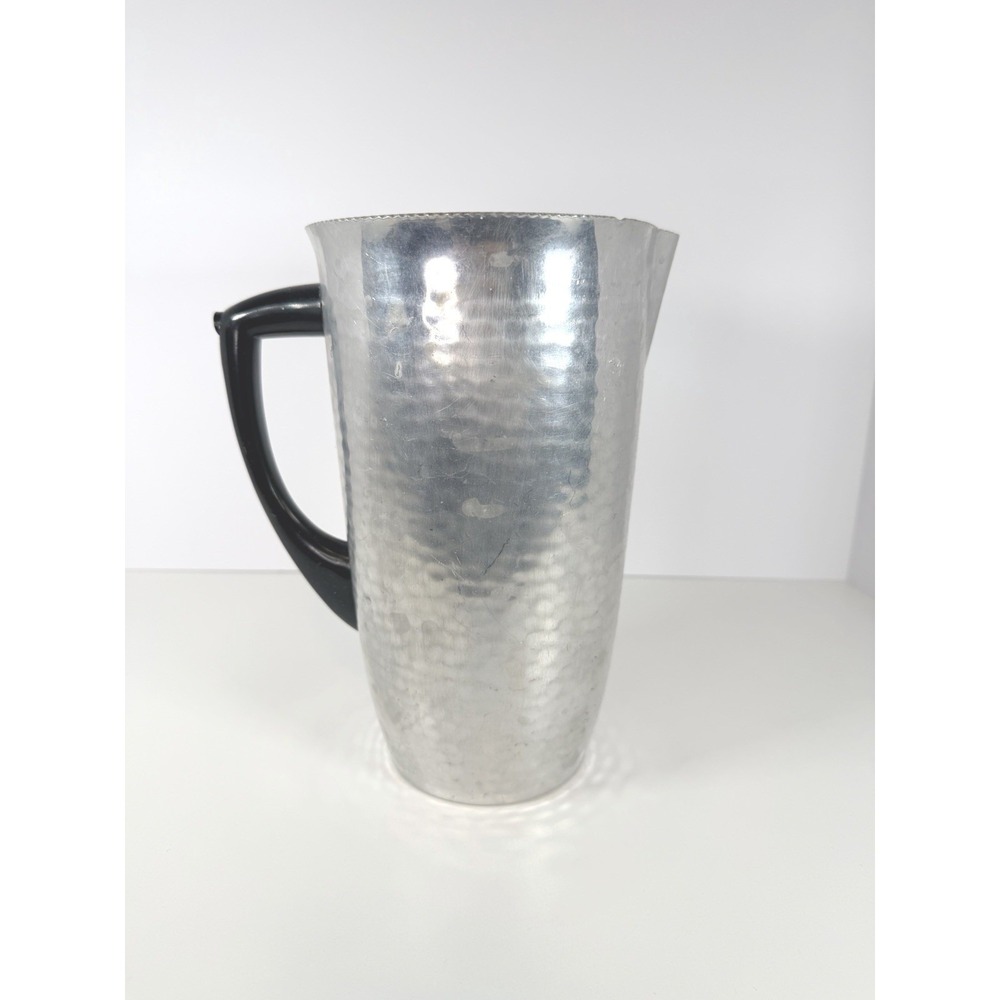 Vintage Water Pitcher Hammered Aluminum,‎ Bakelite Handle MCM Made In Spain MMM